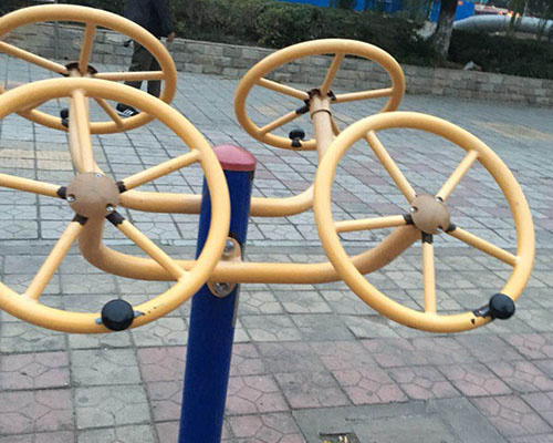 大連體(ti) 育器材